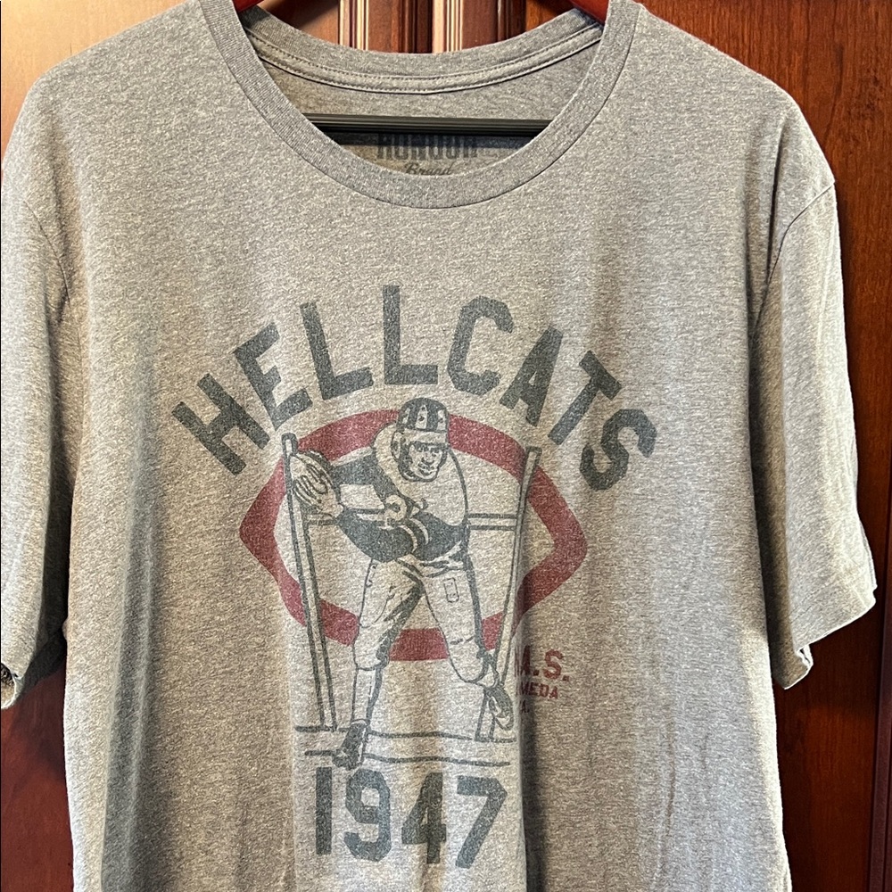 Vintage-Style Hellcats 1947 NAS Alameda, Ca. Football Graphic Short Sleeve Tee!